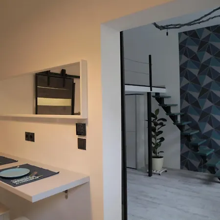 Sweety Blue Near Oktogon Budapeşte