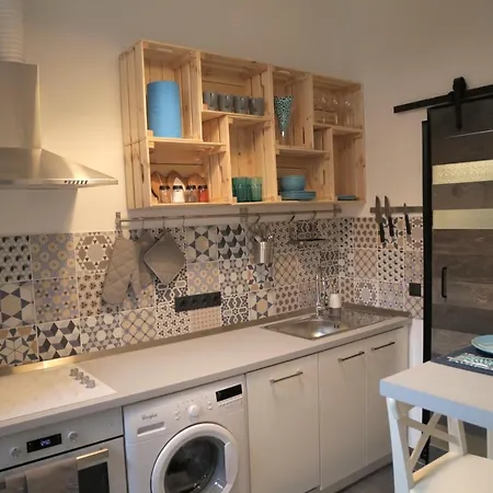 Daire Sweety Blue Near Oktogon *